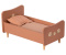Maileg Drewniane Łóżeczko z pościelą - Akcesoria dla lalek - Wooden bed, Mini - Rose