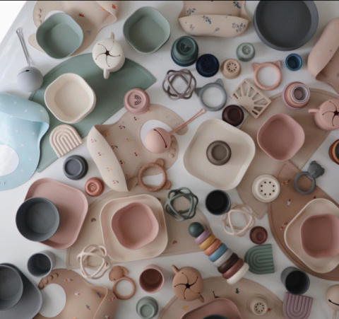 Mushie Śliniak Silikonowy Brown Safari