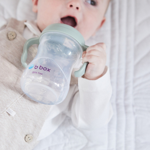 B.box Kubek z miękkim ustnikiem | szałwiowy