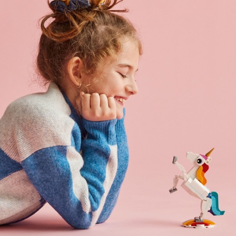 LEGO Creator Magiczny jednorożec 31140