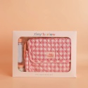 Tiny Harlow Torba z akcesoriami dla lalek | Pink Gingham