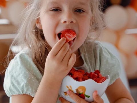 Mixit Chrupiące owoce do kieszeni | Truskawka (13g)